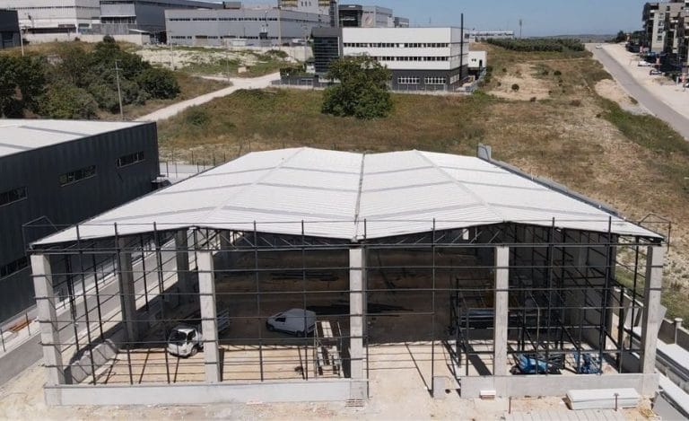 Fabrika İnşaatları çatı yapımı